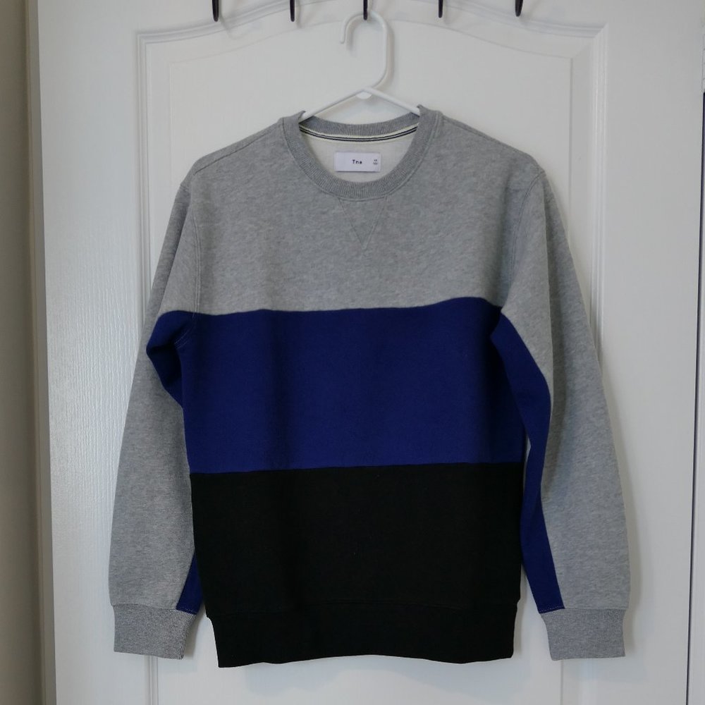 NWOT Aritzia TNA Cozy Fleece Perfect Crew Colorblock Sweatshirt (Size XS)